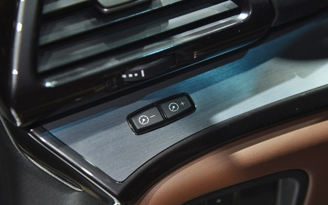 Brushed Anodized Aluminum Plate In Automotive Interior
