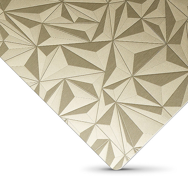 3D Patterned Anodized Aluminum Plate